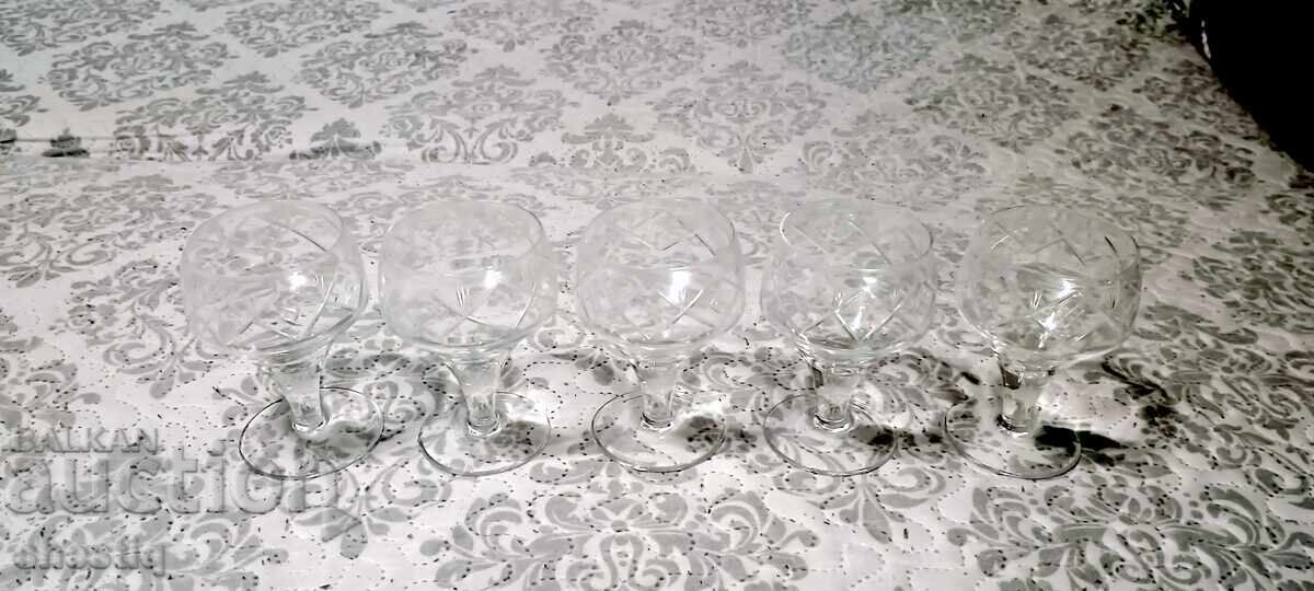 Set retro din pahare vintage din CRISTAL pentru coniac/țuică – 5 buc