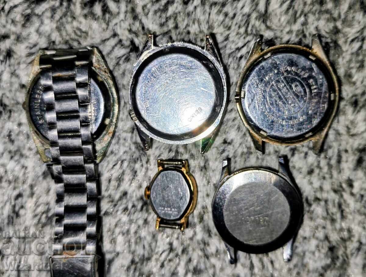 Lot cinci ceasuri (trei Seiko, un Timex și un Luch) cu preț € 50.00 | 97.79 BGN