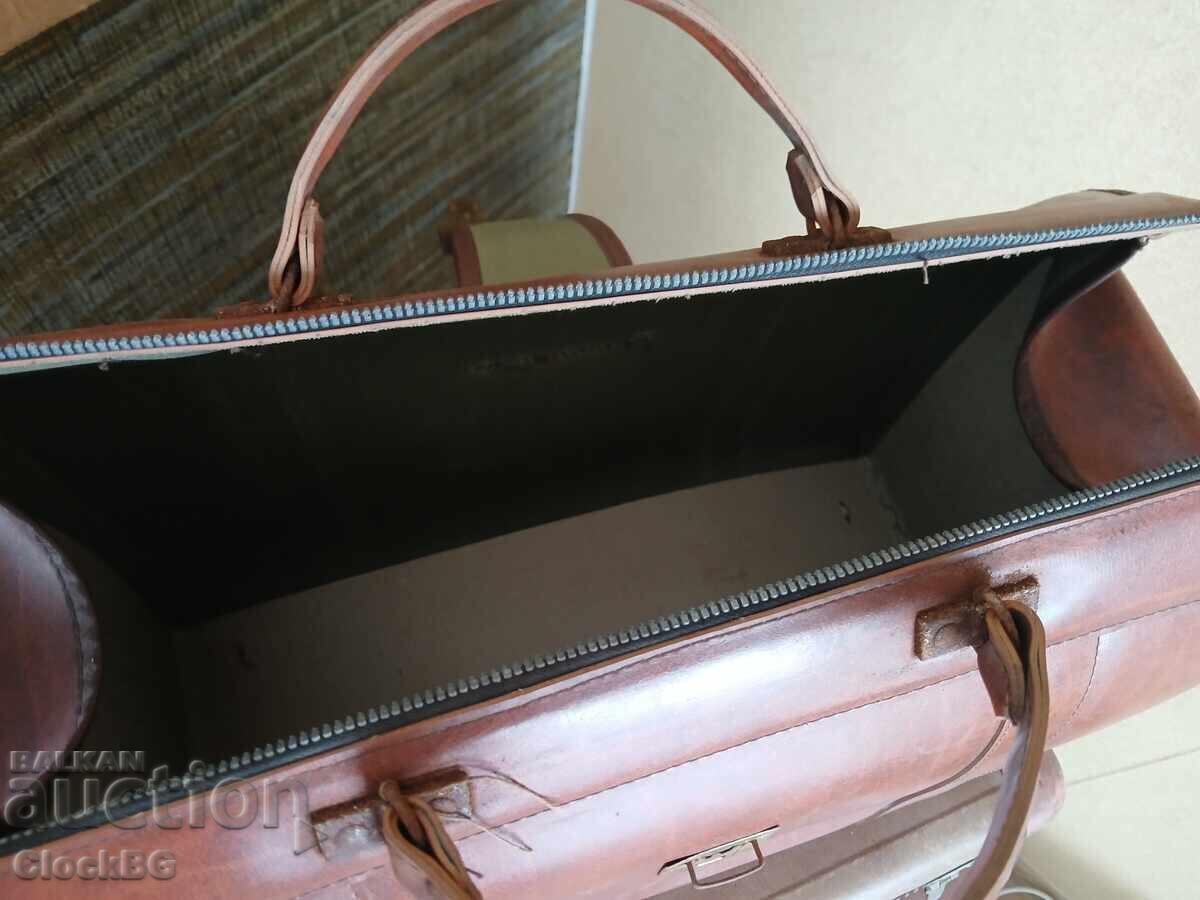 Vintage leather doctor's bag with price € 29.99 | 58.66 BGN