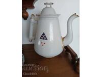 Винтидж емайлиран холандски чайник / кафеварка.