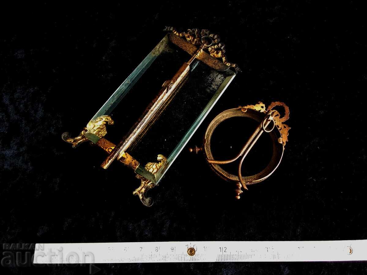 Παράδοση Αντίκες κορνίζες 19ου αιώνα