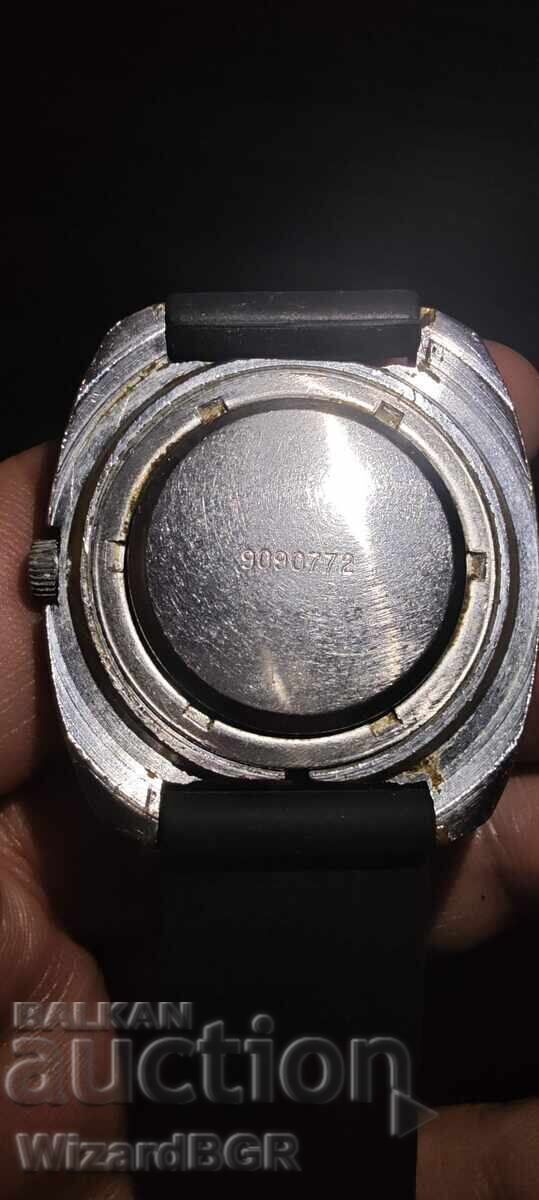Ceas bărbătesc Zaria, Made in USSR, 17 rubine, FUNCȚIONAL cu preț € 25.00 | 48.90 BGN