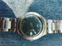 Часовник SWATCH