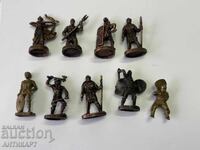 киндер войници 9 броя
