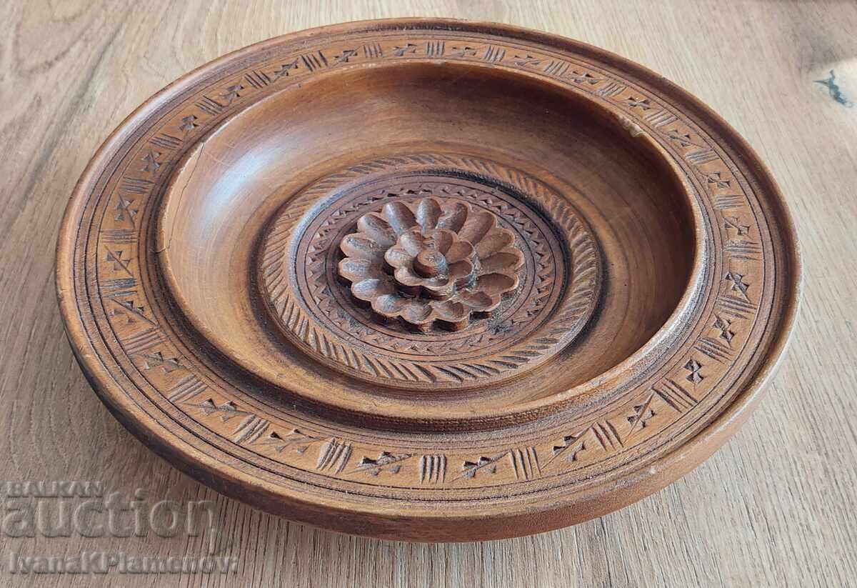 Panou sculptură în lemn pentru cunoscători 24cm cu preț € 15.00 | 29.34 BGN Panou sculptură în lemn pentru cunoscători 24cm cu preț € 15.00 | 29.34 BGN