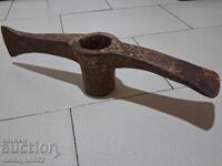 Стара кована кирка, ковано желязо, инсрумент