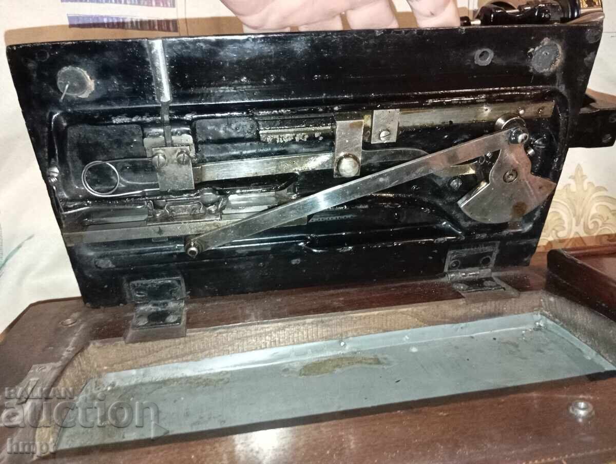 Delivery of Sewing machine LONDON