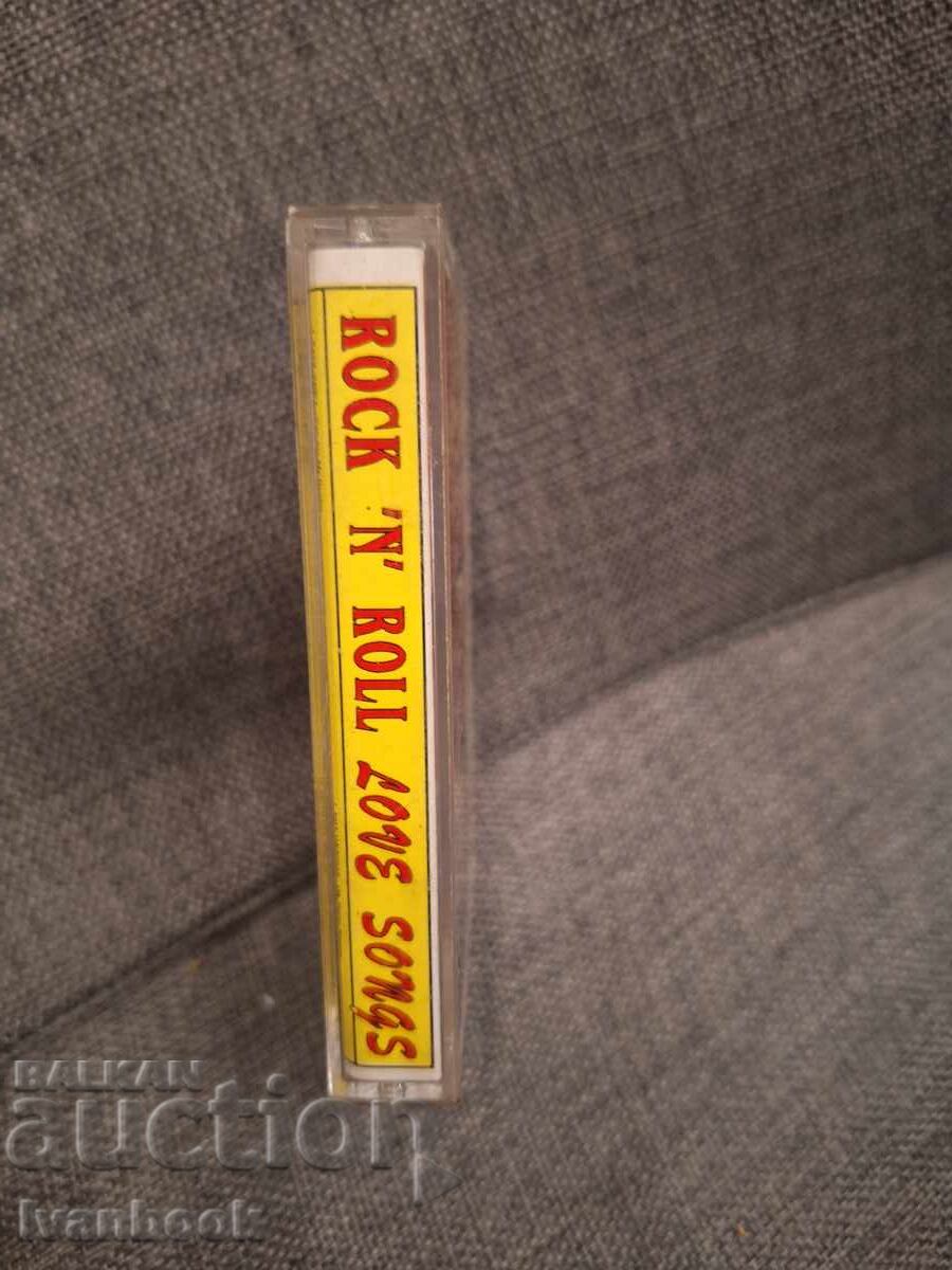 Casetă audio - Rock n roll love songs cu preț € 1.49 | 2.91 BGN