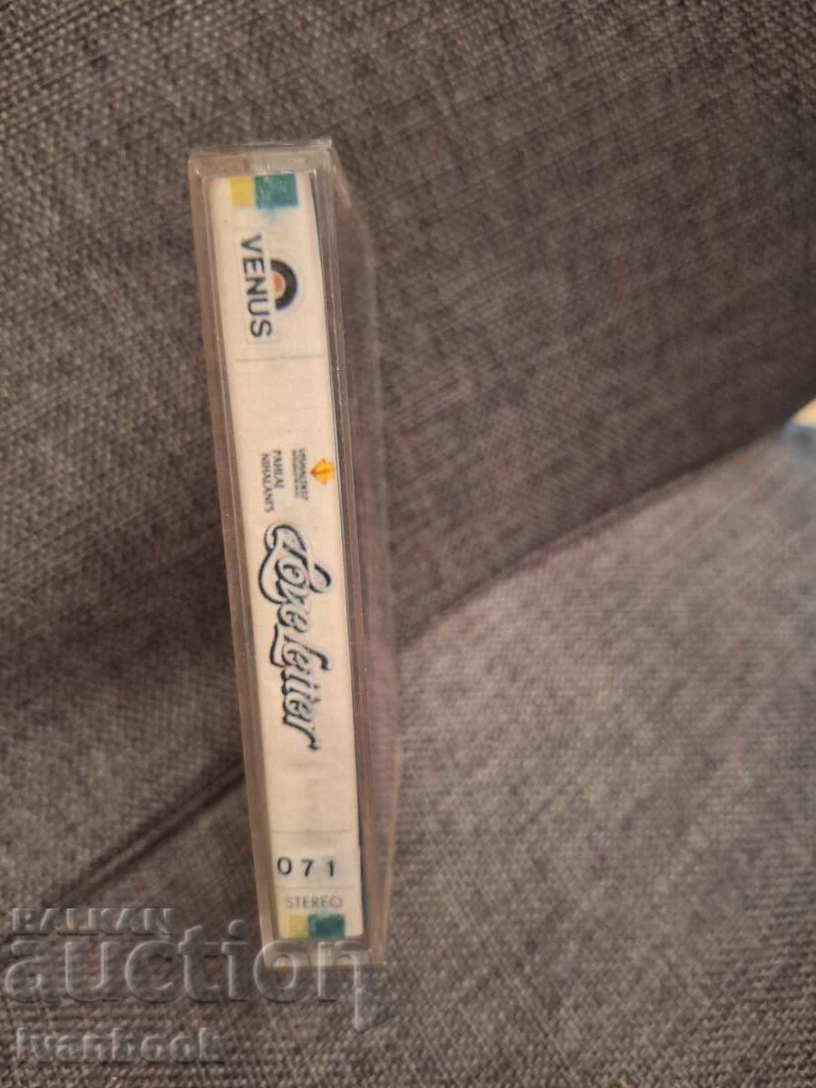 Casetă audio - Love letter cu preț € 1.49 | 2.91 BGN Casetă audio - Love letter cu preț € 1.49 | 2.91 BGN