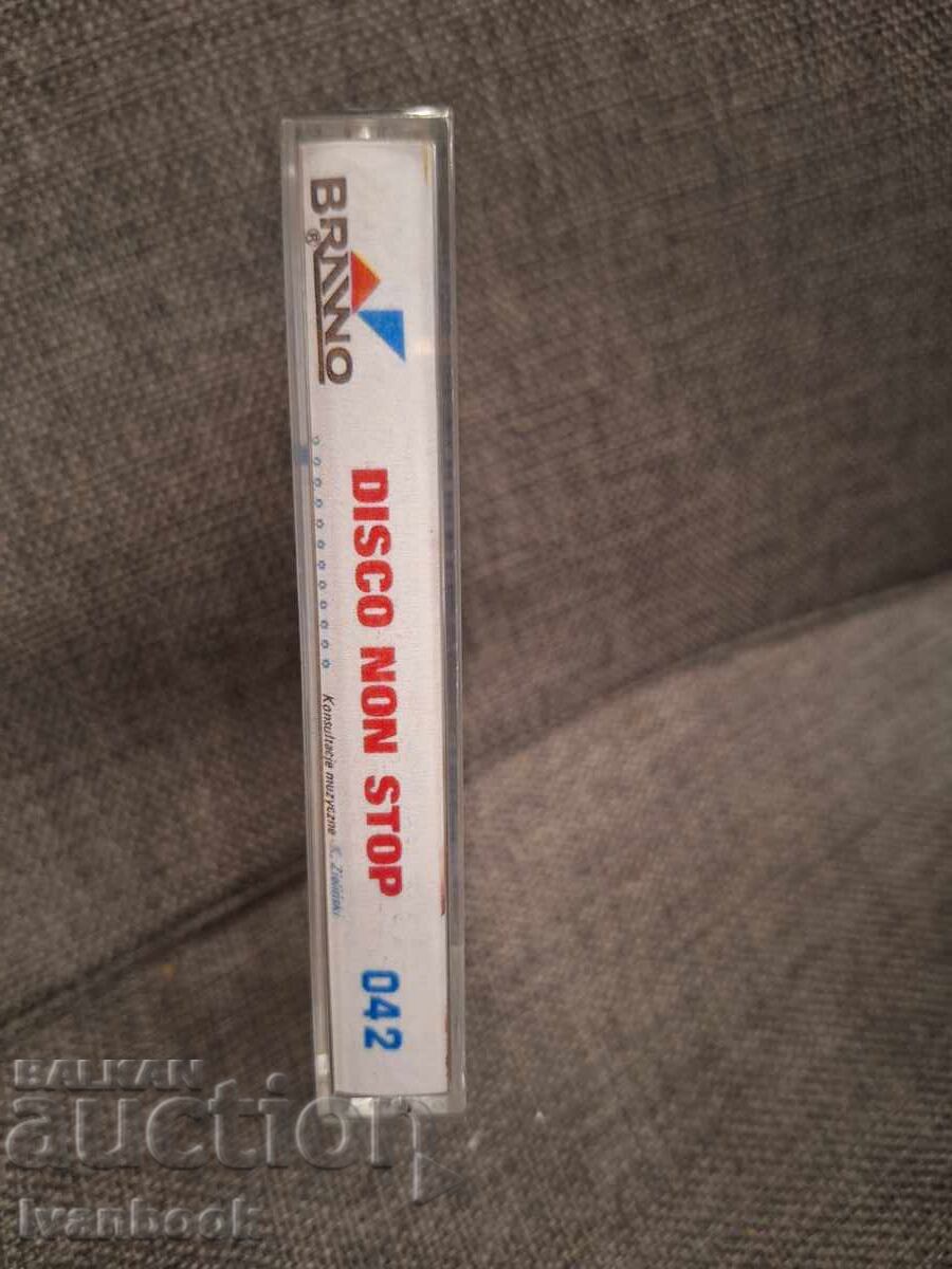 Audio cassette - Disco non stop with price € 1.49 | 2.91 BGN