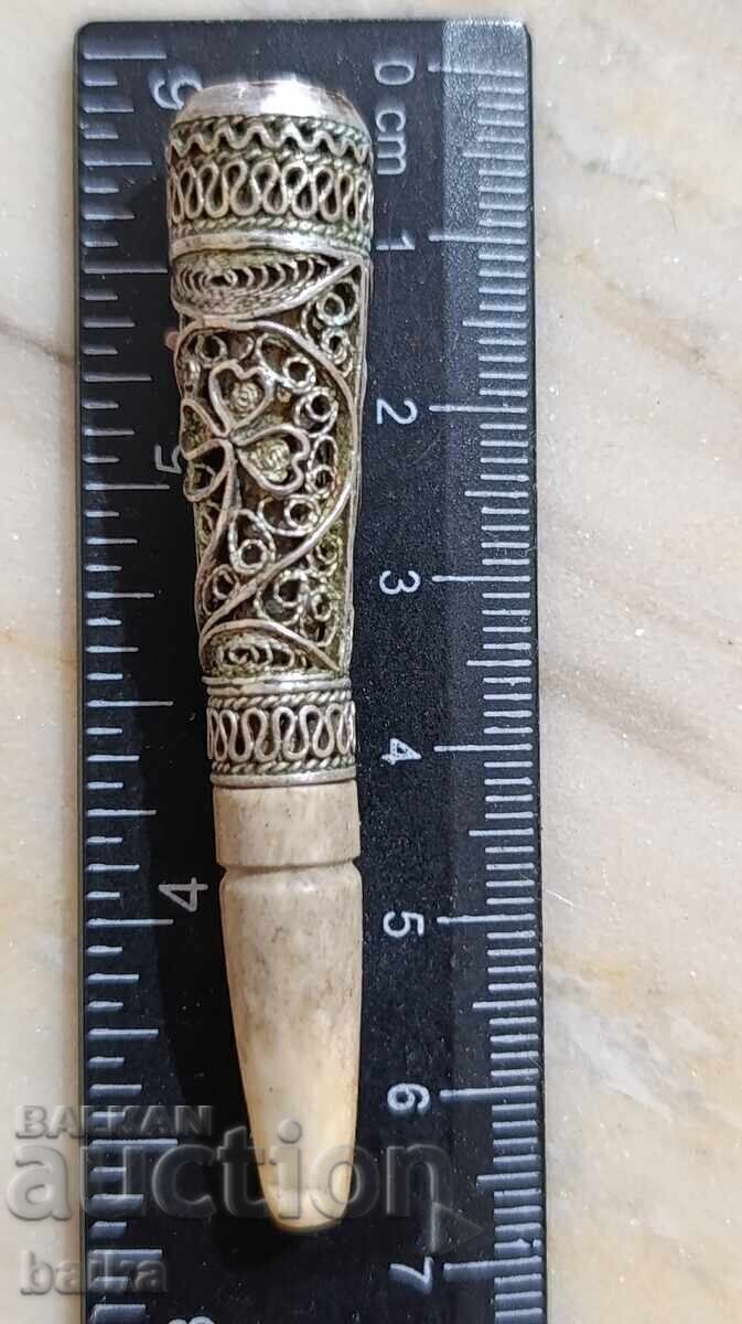 Licitație NOUĂ COLESȚIE - PIPE, CIUBUCE!!!