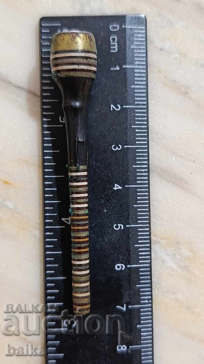 Livrarea NOUĂ COLESȚIE - PIPE, CIUBUCE!!!