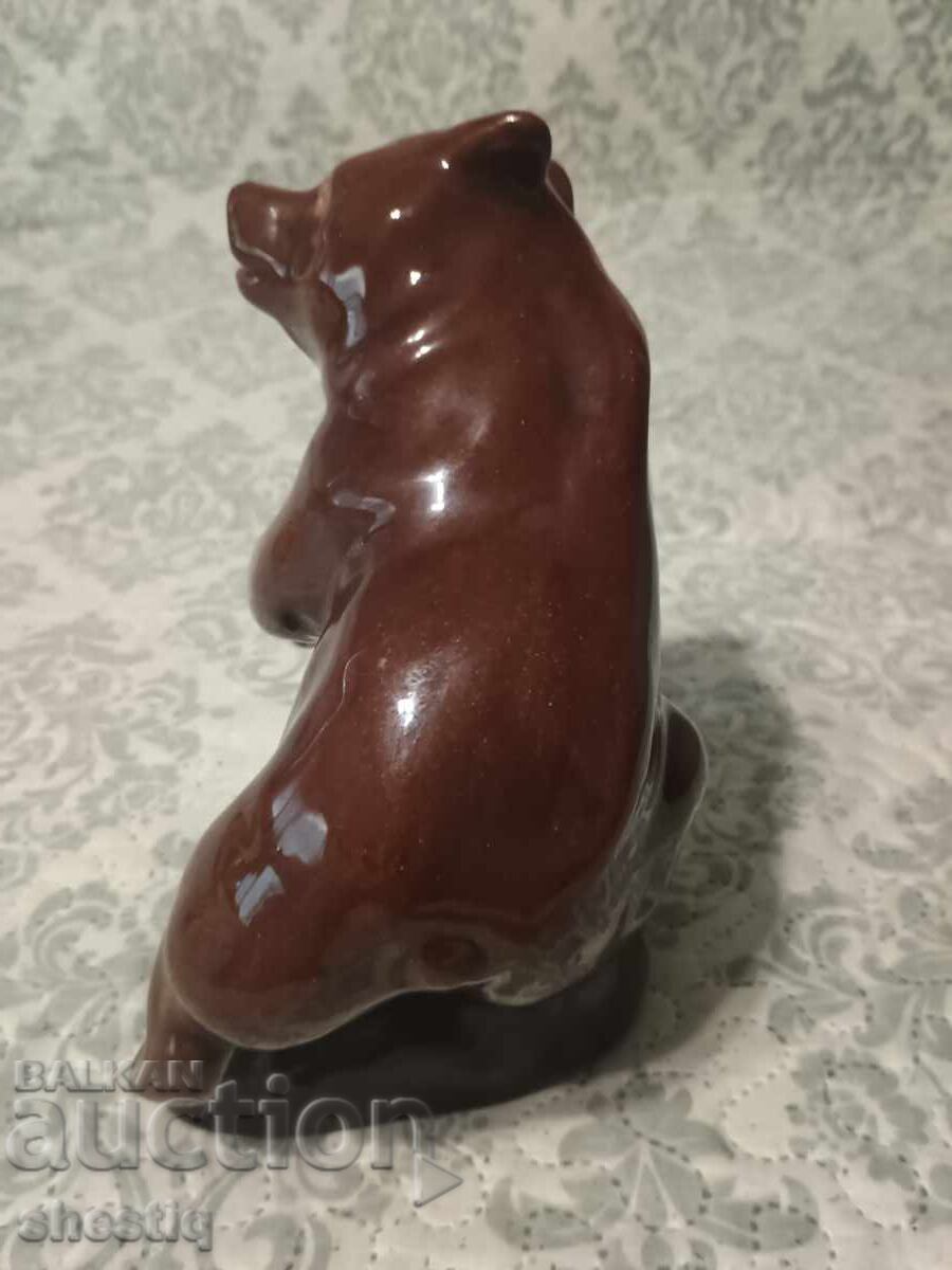 Livrarea Statuetă SOC "Urs cu ceaun" - ceramică vintage, ca nouă