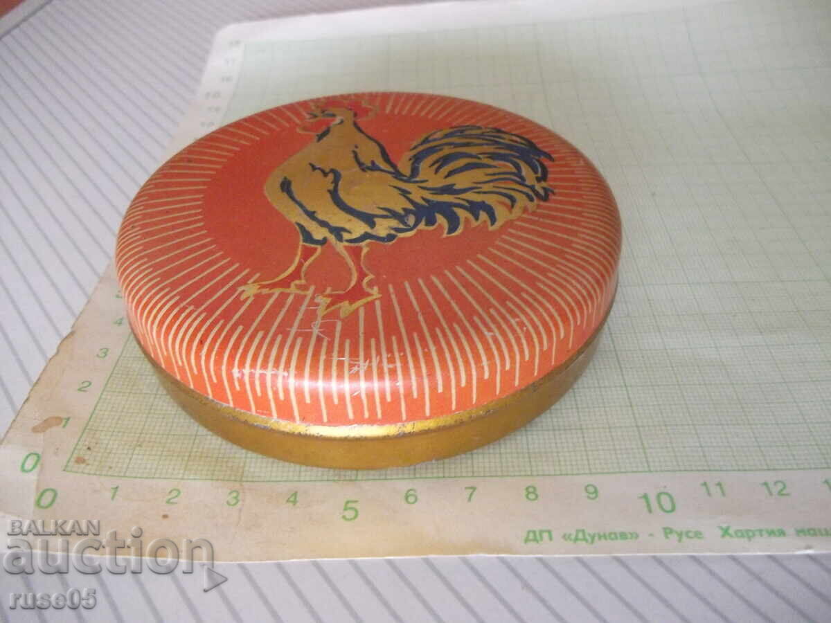 Cutie de „Sutlyash Podushichka“ (140 g) sovietică cu preț € 2.56 | 5.01 BGN Cutie de „Sutlyash Podushichka“ (140 g) sovietică cu preț € 2.56 | 5.01 BGN