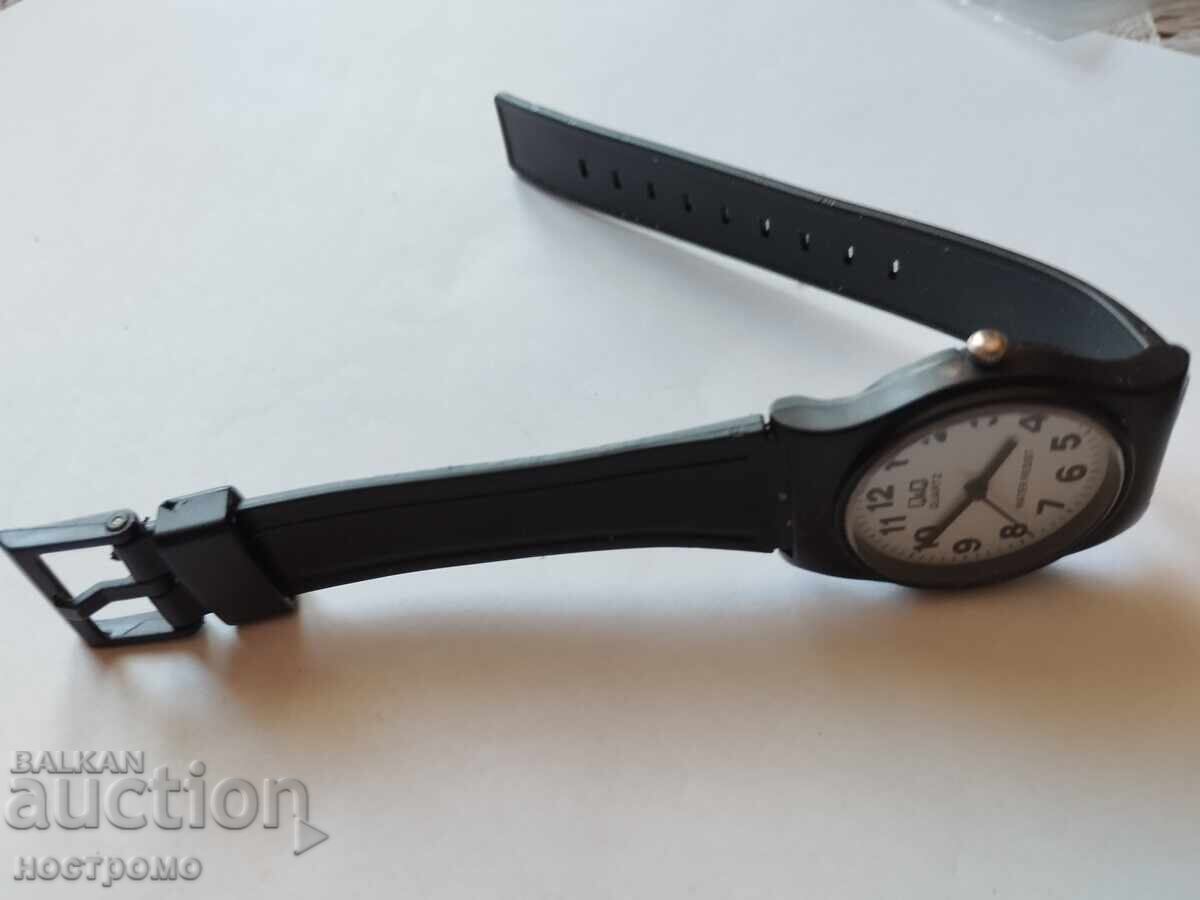 Licitație Ca nou Q&Q - A 7024