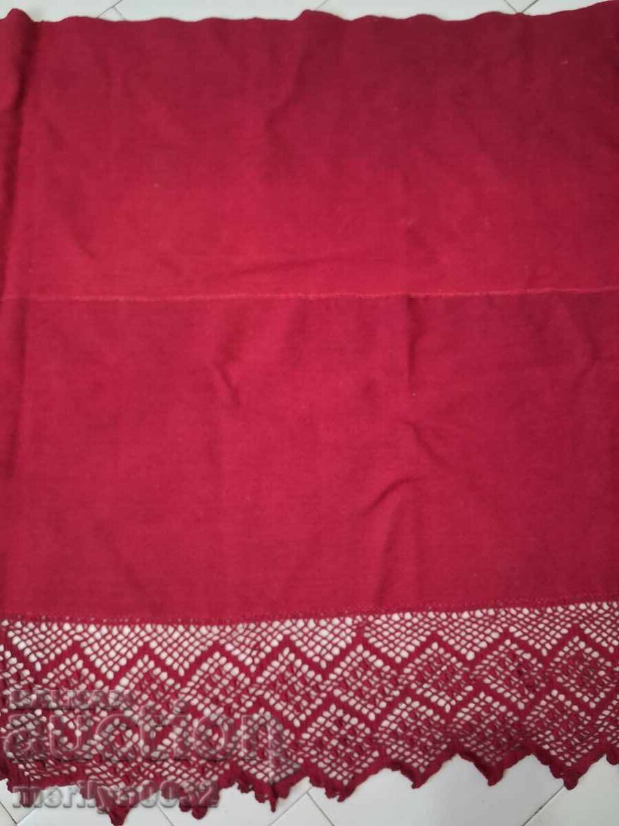 Стара вълнена покривка за легло от червен шаяк с дантела - 6