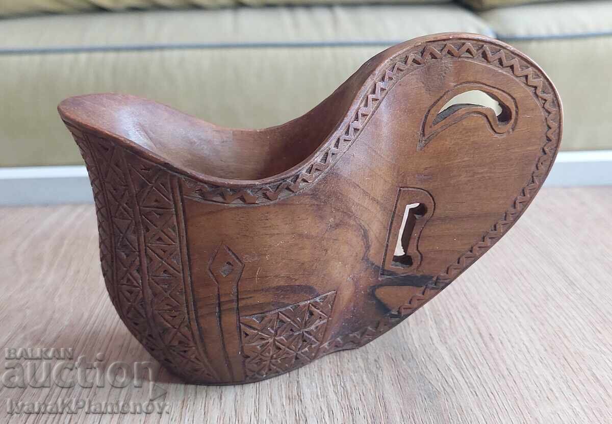 Sculptură în lemn Nordic pahar de nuntă pentru cunoscători cu preț € 25.00 | 48.90 BGN Sculptură în lemn Nordic pahar de nuntă pentru cunoscători cu preț € 25.00 | 48.90 BGN