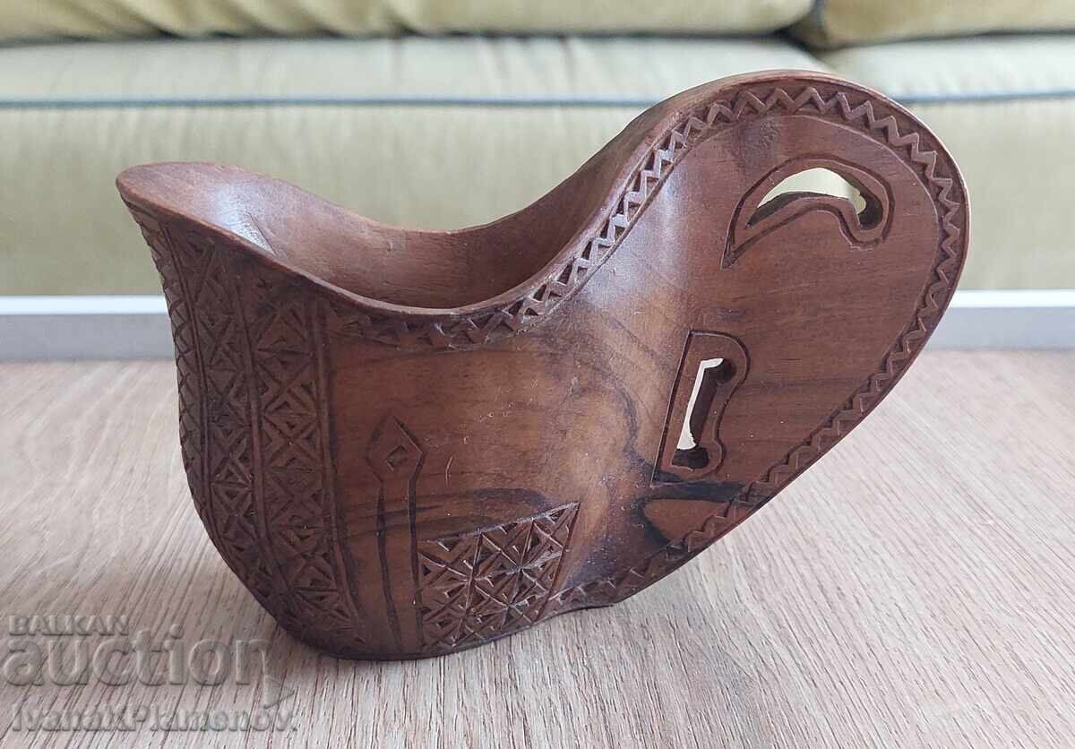 Sculptură în lemn Nordic pahar de nuntă pentru cunoscători Sculptură în lemn Nordic pahar de nuntă pentru cunoscători