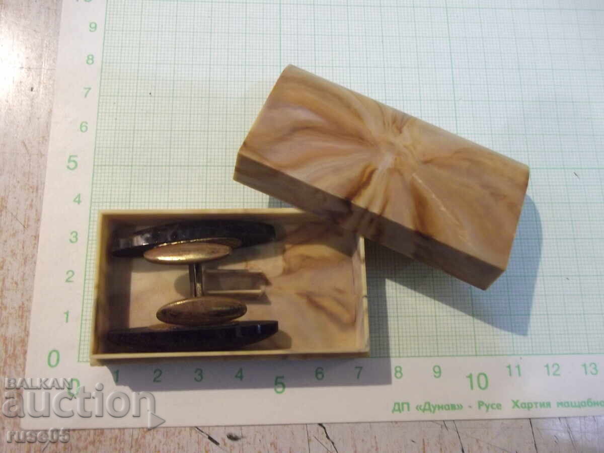 Butoneli - 25 Butoneli - 25