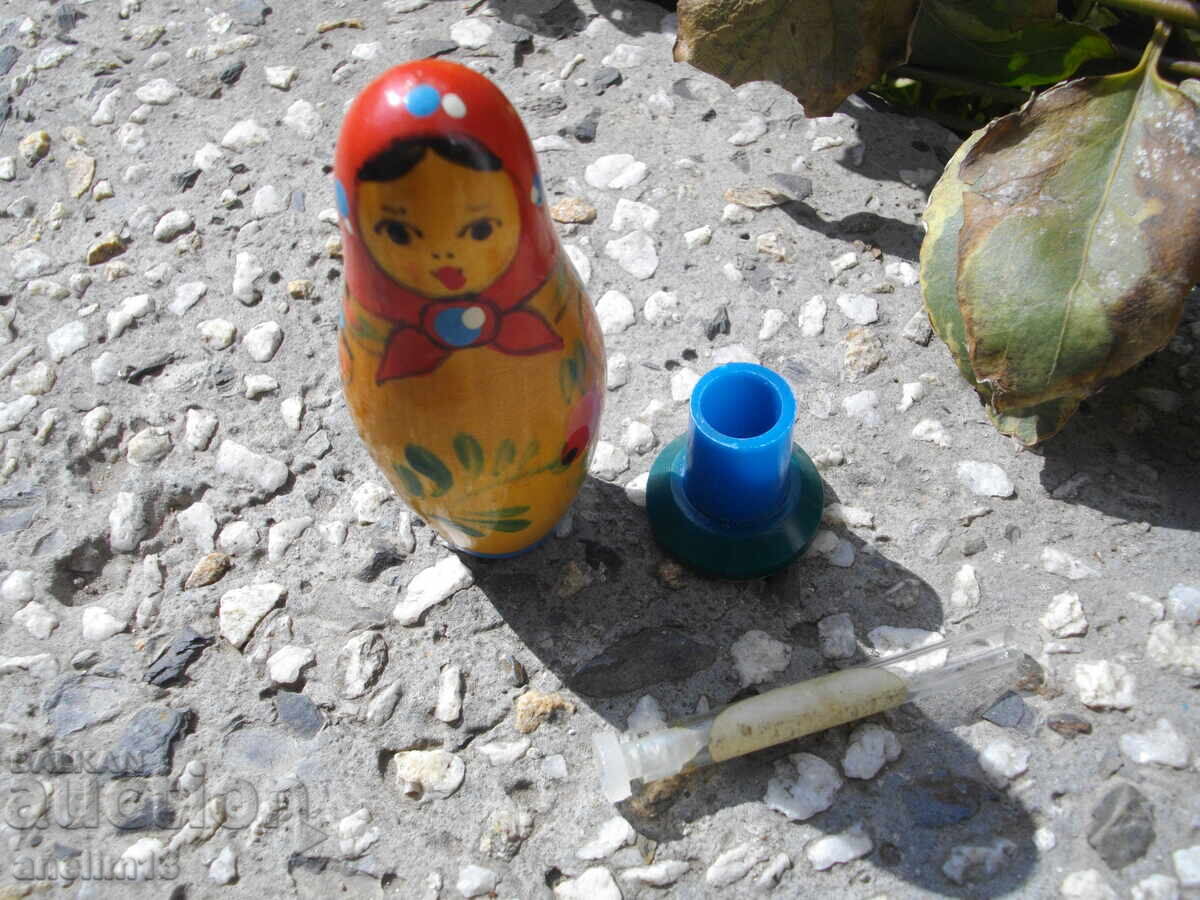 Licitație Matrioșka cu mușc