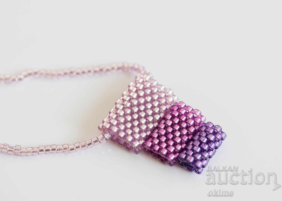 Licitație Colier delicat în culori mov-roz