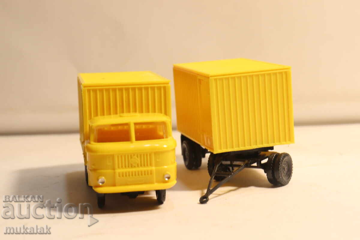 S.E.S. H0 1/87 IFA CAMION MODEL MAȘINUȚĂ JUCĂRIE cu preț € 17.00 | 33.25 BGN S.E.S. H0 1/87 IFA CAMION MODEL MAȘINUȚĂ JUCĂRIE cu preț € 17.00 | 33.25 BGN