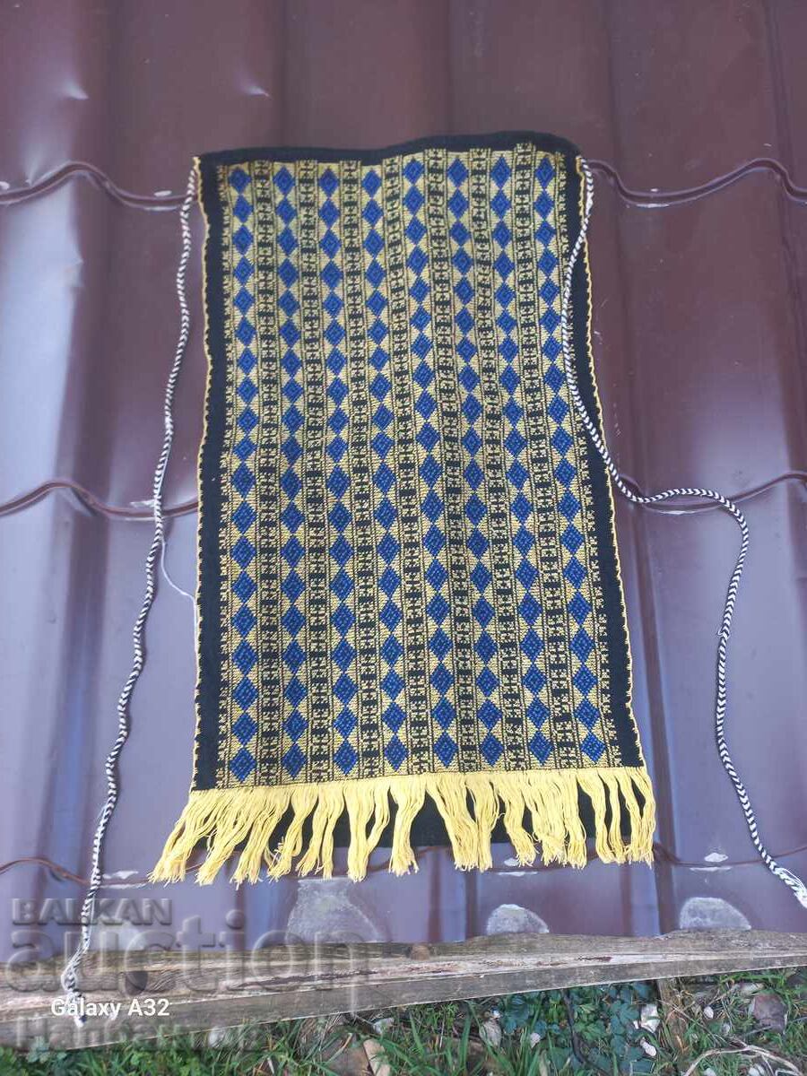 purtați un șorț vechi