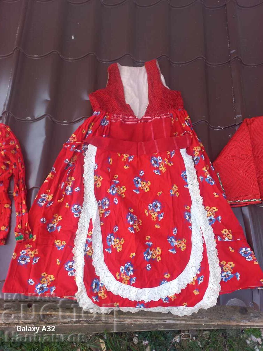 COSTUM DE BĂTRÂNE cu preț € 200.00 | 391.17 BGN