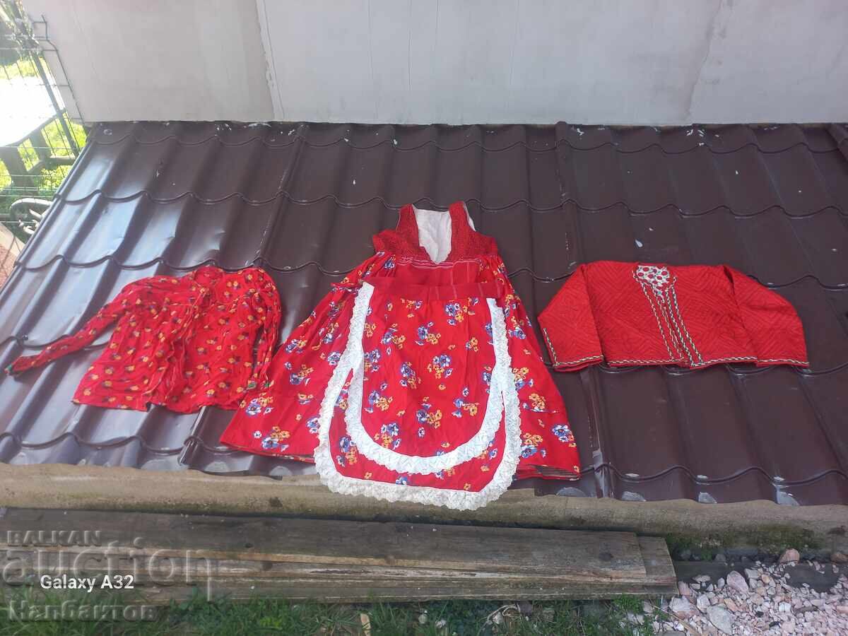 COSTUM DE BĂTRÂNE