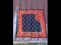 Veche eșarfă de damă purtată