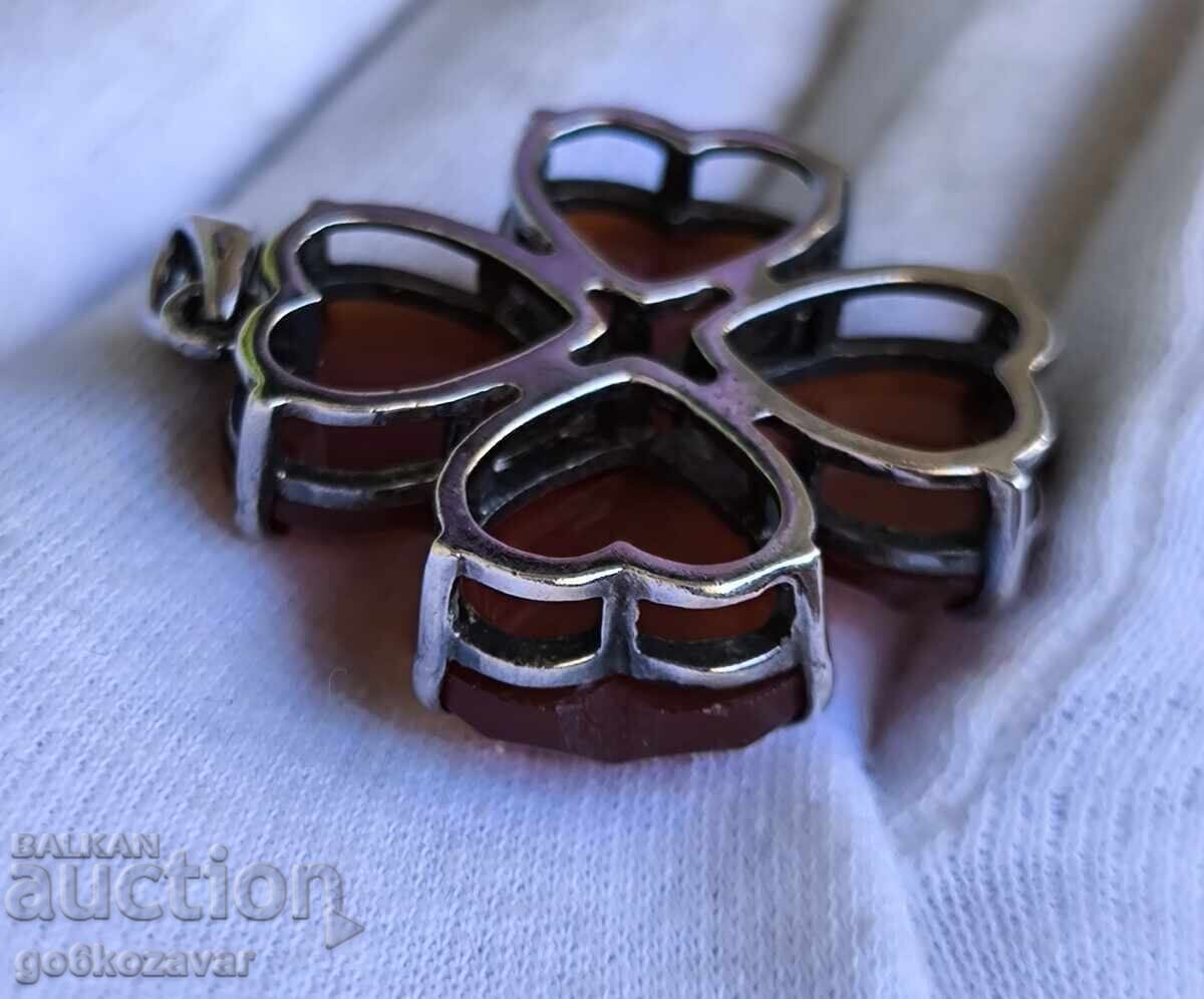 Livrarea Pandantiv masiv argintiu argint 925 cu floare de carneol!