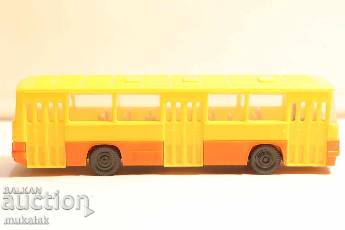 Delivery of BERLINPLAST?? H0 1/87 IKARUS bus model