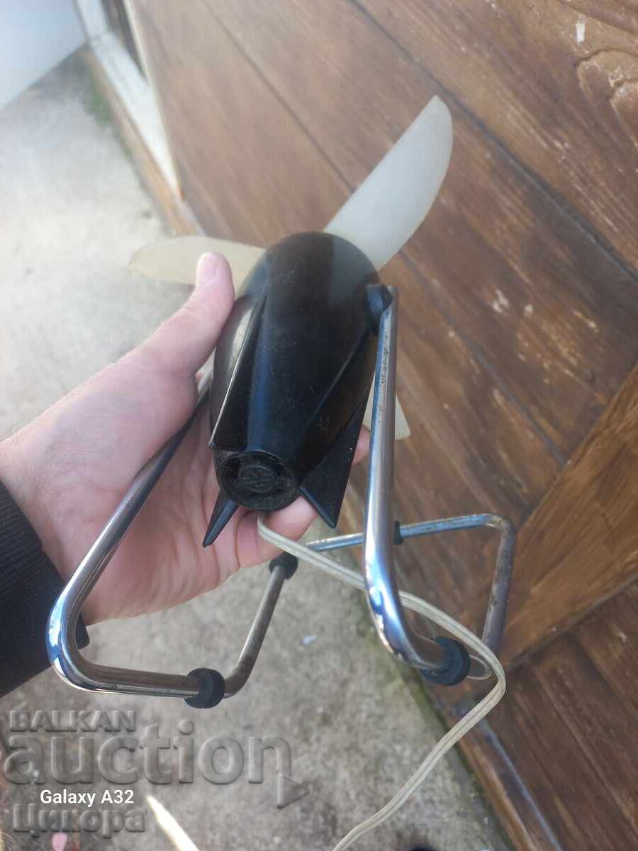 Livrarea VECHI VENTILATOR RUS Rachetă