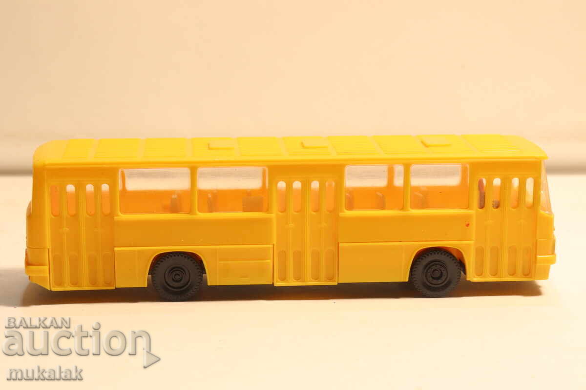 Delivery of BERLINPLAST?? H0 1/87 IKARUS bus model