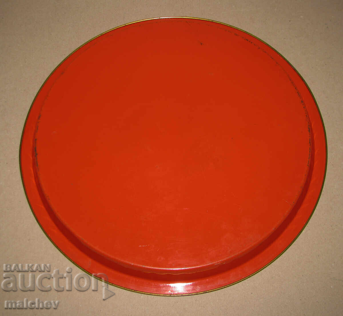 Tavă metalică englezească veche, perechi galante, 32 cm, păstrată - 5 Tavă metalică englezească veche, perechi galante, 32 cm, păstrată - 5