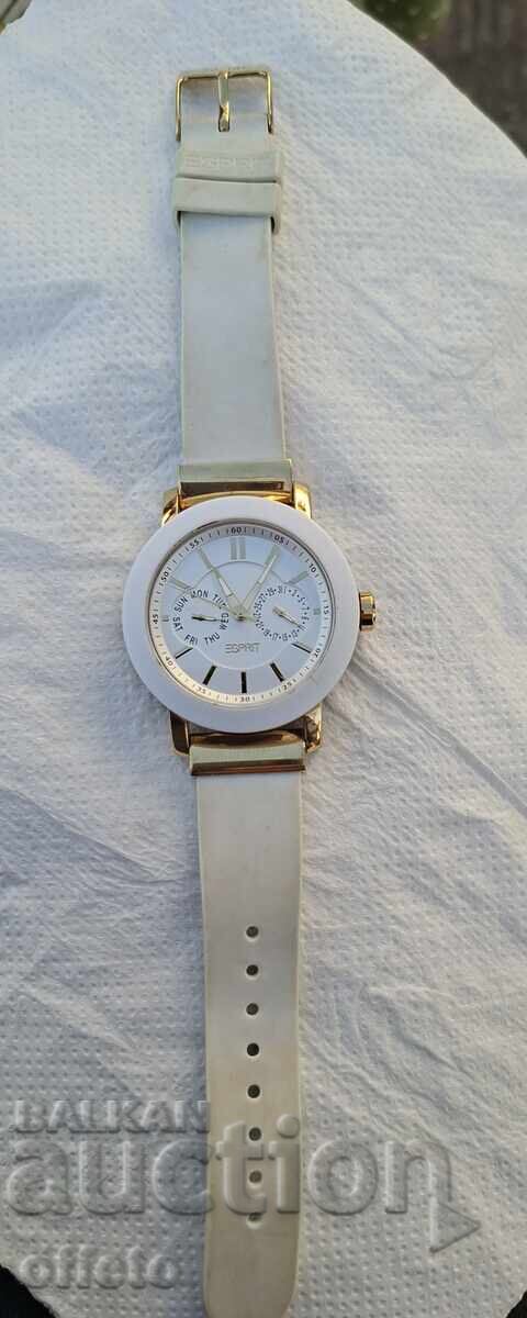 ЧАСОВНИК с цена € 6.50 | 12.71 лв.