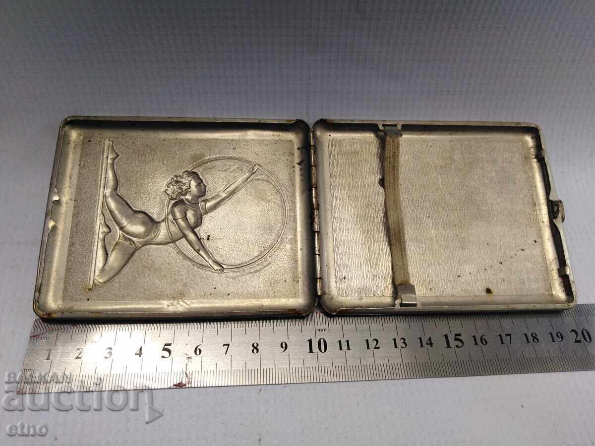 VINTAGE CIGARETNI KUTIJA, KUTIJA ZA CIGARETE cu preț € 15.00 | 29.34 BGN