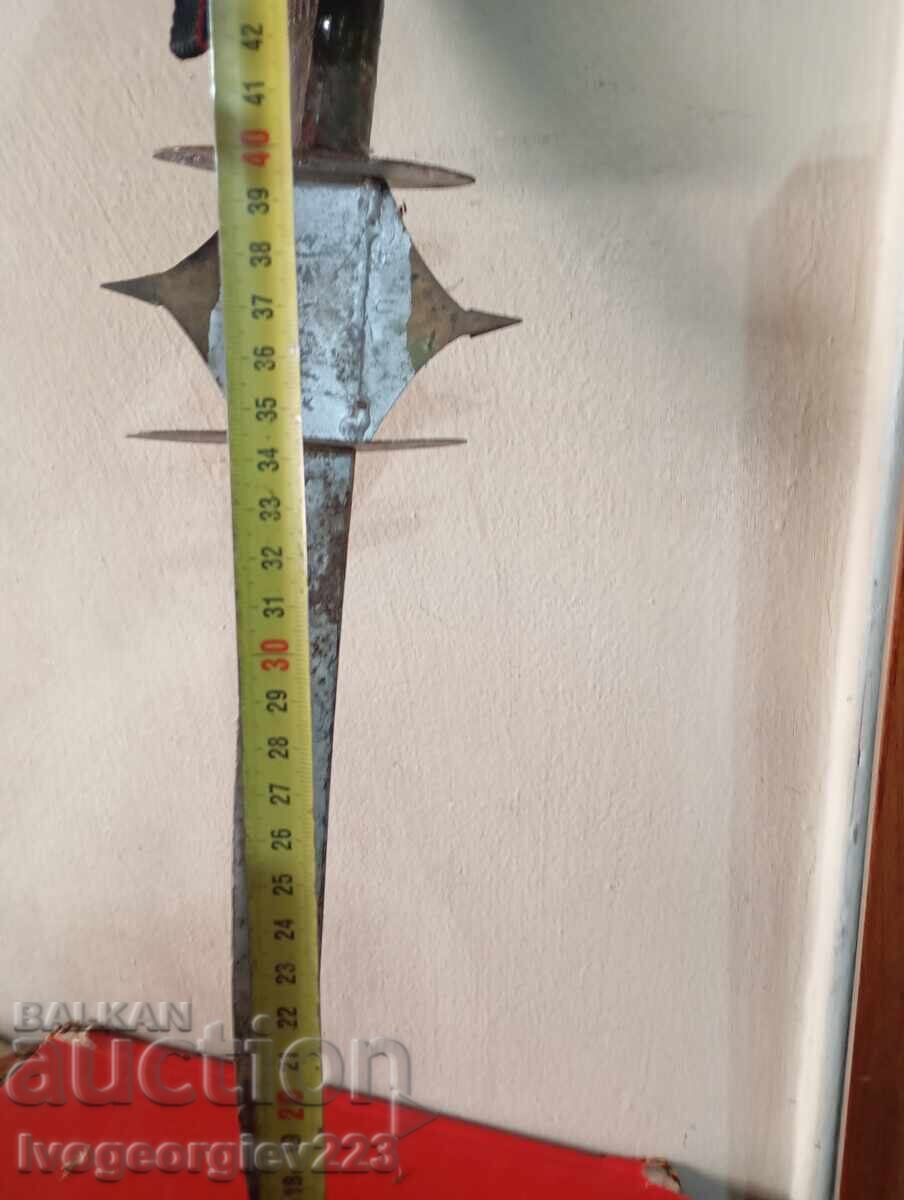 Livrarea Pumnal, pumnal, kumaya, jambia