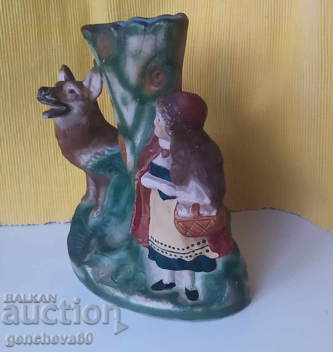 Licitație RRR Sculptură „Scufița Roșie” vază ceramică Troian Licitație RRR Sculptură „Scufița Roșie” vază ceramică Troian