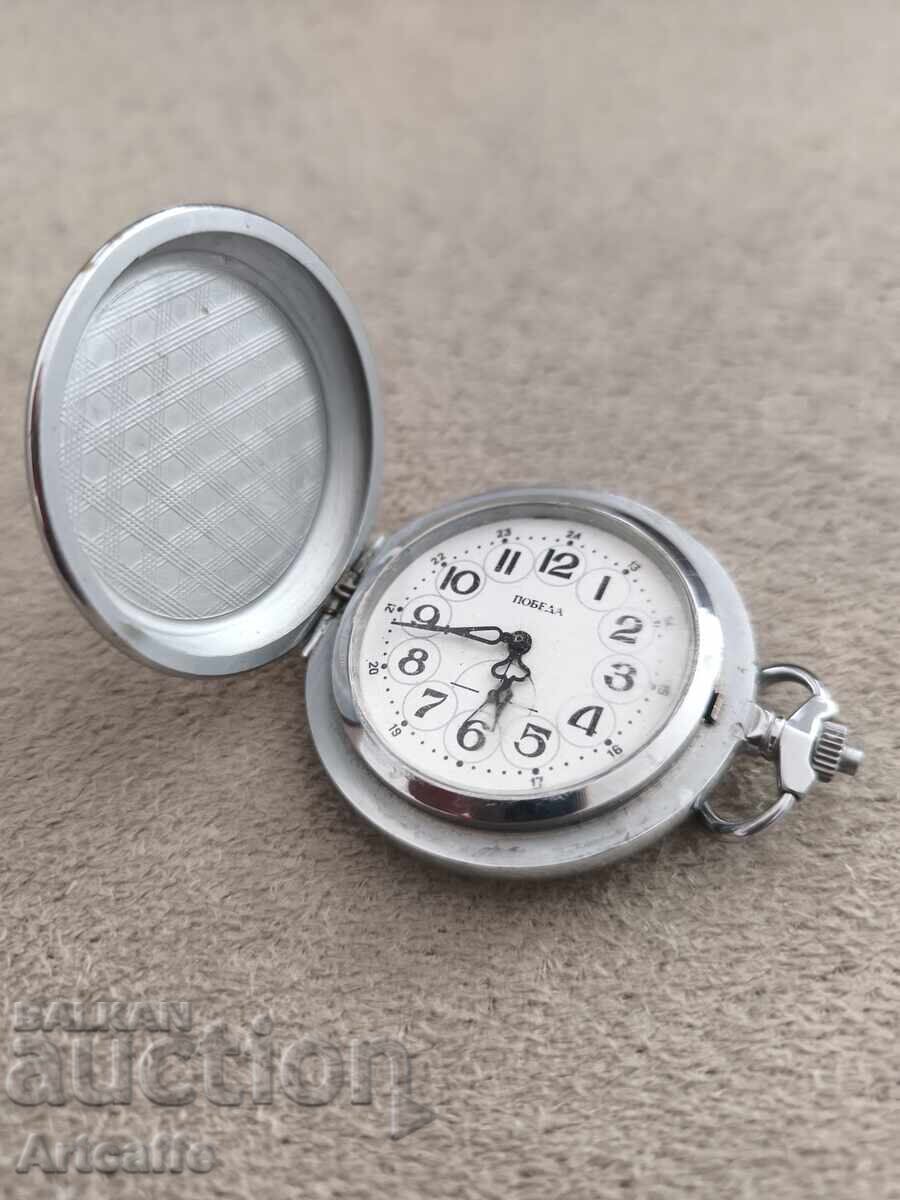 Ceas de buzunar mecanic retro "Pobeda" - ZIM, URSS Ceas de buzunar mecanic retro "Pobeda" - ZIM, URSS