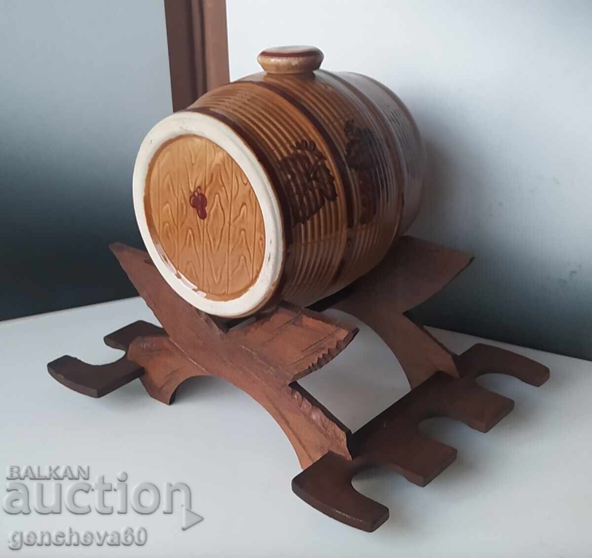 Керамично буренце с дървена стойка - 7