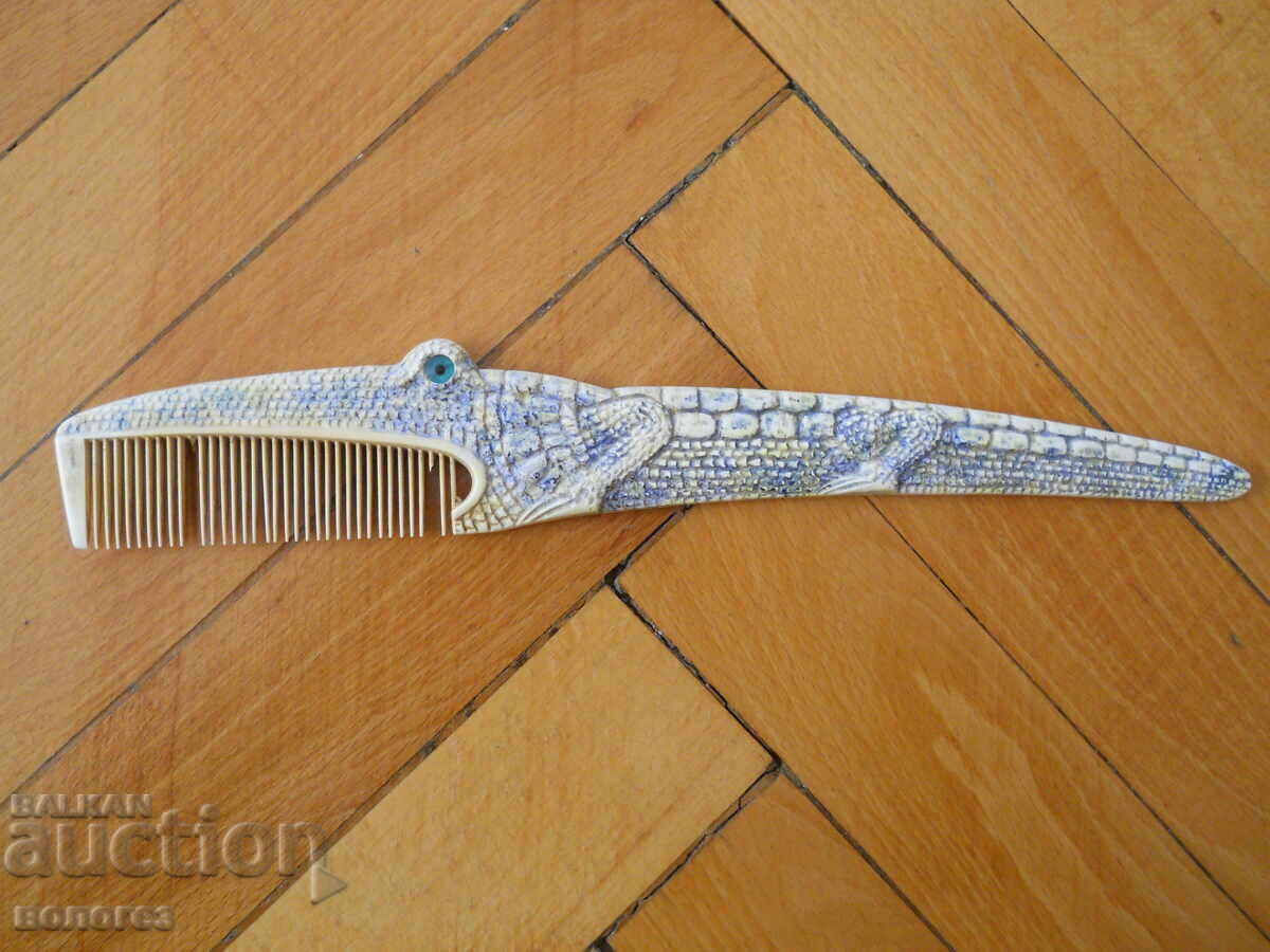 Pieptene vintage în formă de aligator - Franța