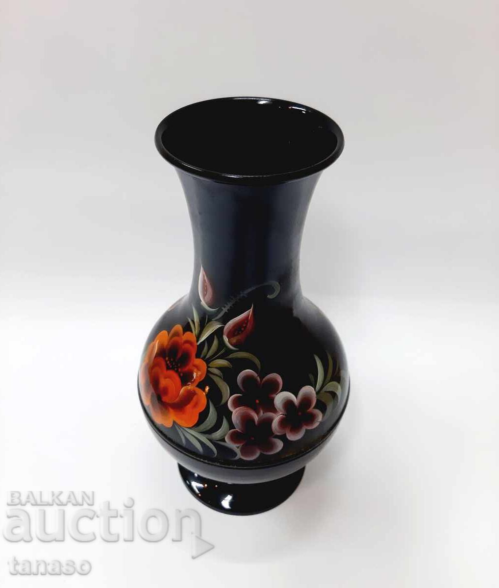 Licitație Veche vază metalică emailată (2.3)