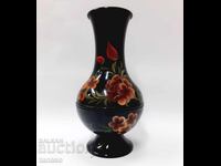 Veche vază metalică emailată (2.3)