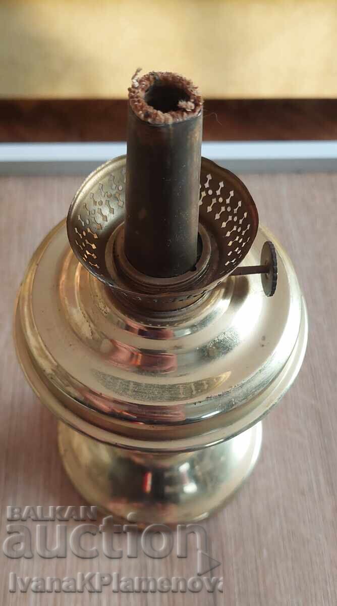 Livrarea Lampă gaz alamă pentru cunoscători