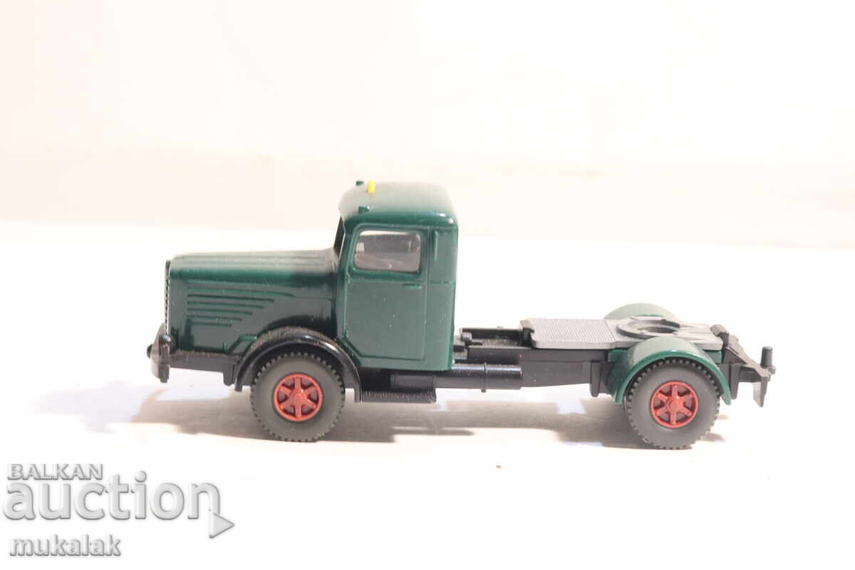 WIKING HO 1/87 AUTOCAR CAMION TRACTOR MODEL WIKING HO 1/87 AUTOCAR CAMION TRACTOR MODEL