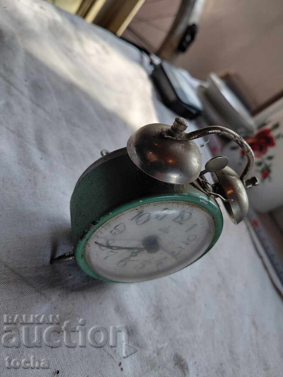 Ceas vechi Andora cu preț € 0.01 | 0.02 BGN