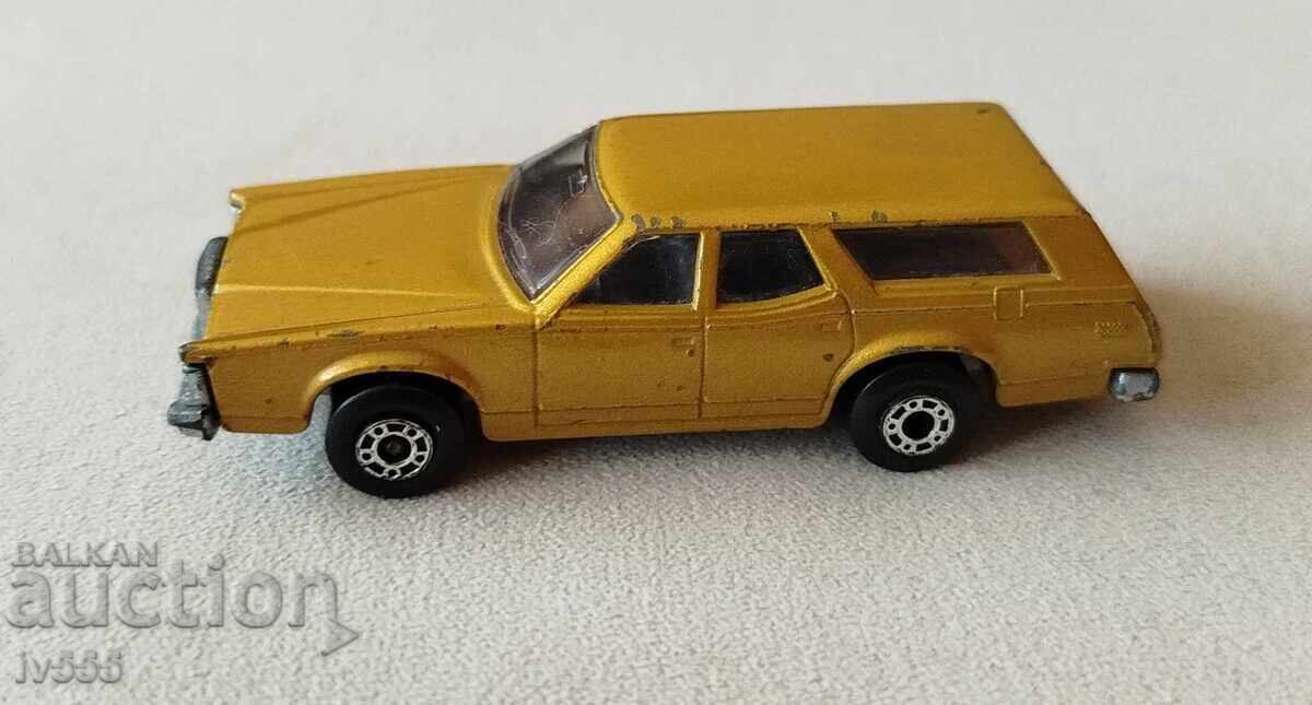 Licitație VÂND CĂRUCIOR METALIC - MATCHBOX BULGARIA/COUGAR VILLAGER
