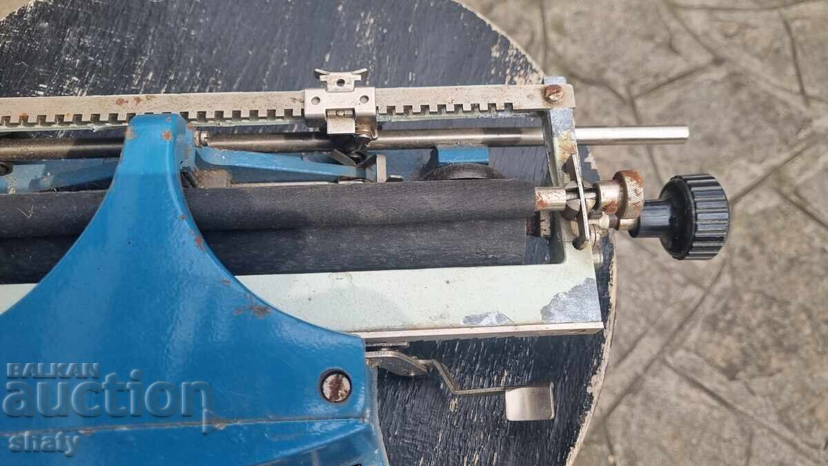 Braille typewriter. Writing machine for the blind - 7