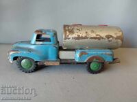 Camion cisternă de tablă de jucărie